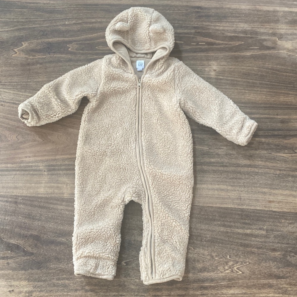 Size 6-12 months GAP pram snowsuit jacket